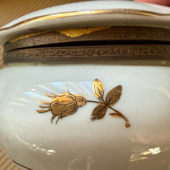 Vintage Arnartcreation Herend Porcelain Floral Gold hinged Decorative box - Picture 10 of 15